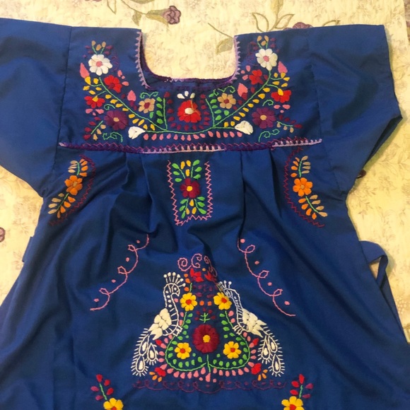 Mexican dress  hecho a mano - Picture 3 of 4